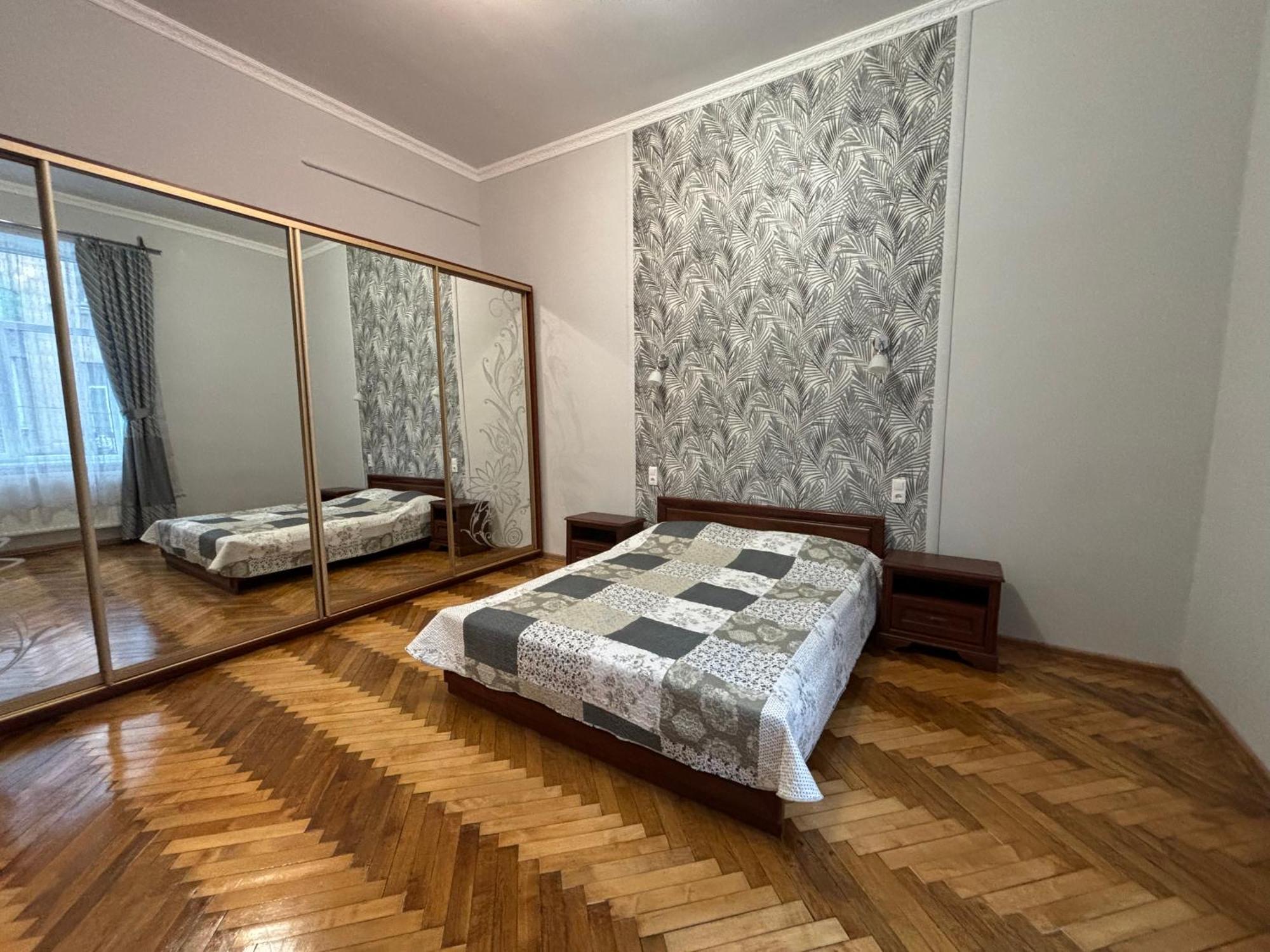 Айстра Apartment Lviv Bagian luar foto