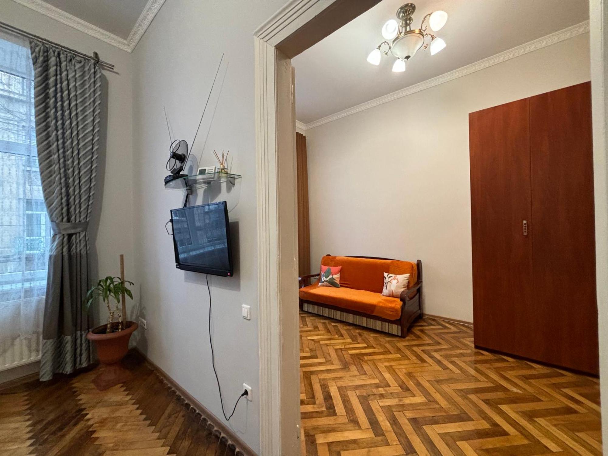 Айстра Apartment Lviv Bagian luar foto